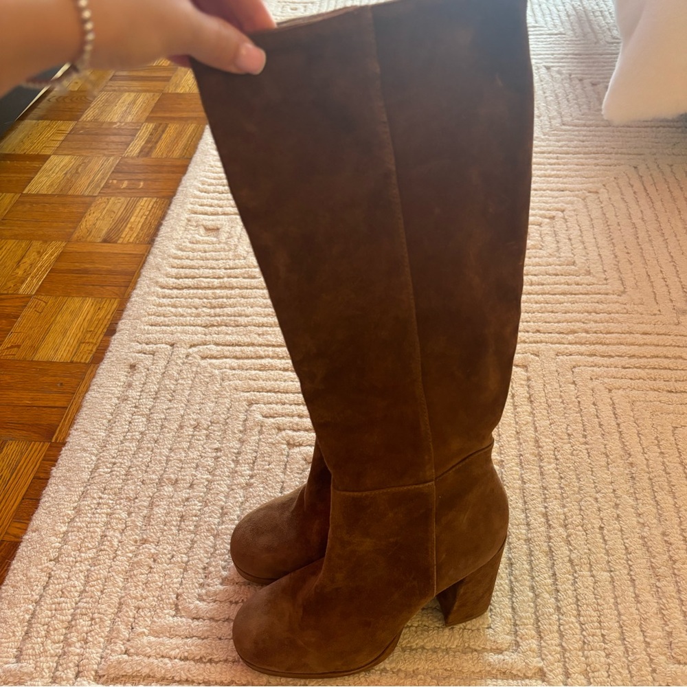 Steve Madden suede boots